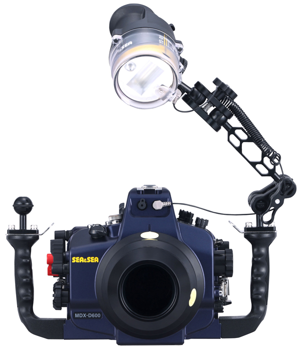 Sea and Sea MDXD7000 Digital Housing for Nikon D7000, Depth Rated to  328(100m) Built-In Leak De
